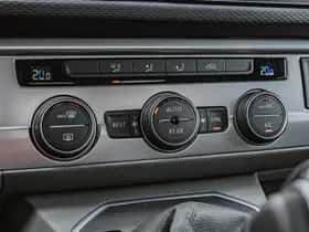 Volkswagen Transporter (2023) thumbnail 18