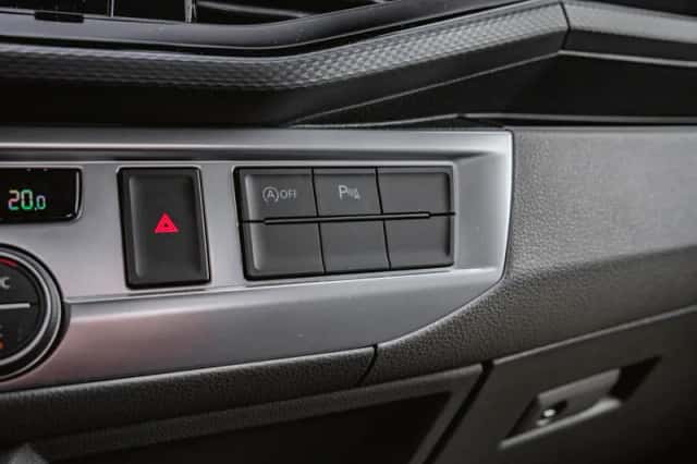 Volkswagen Transporter (2023) thumbnail 20