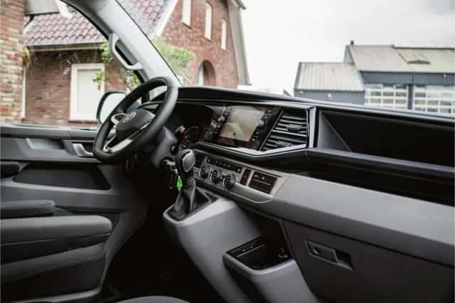 Volkswagen Transporter (2023) thumbnail 8