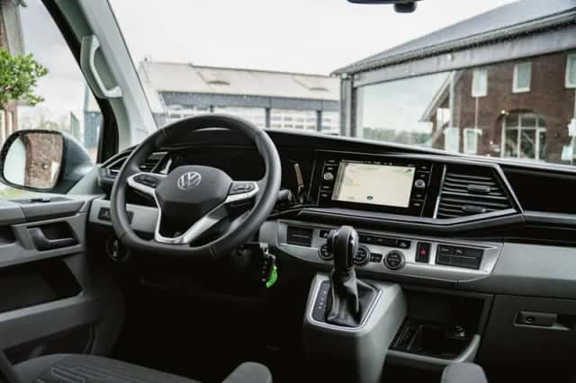 Volkswagen Transporter (2023) thumbnail 9