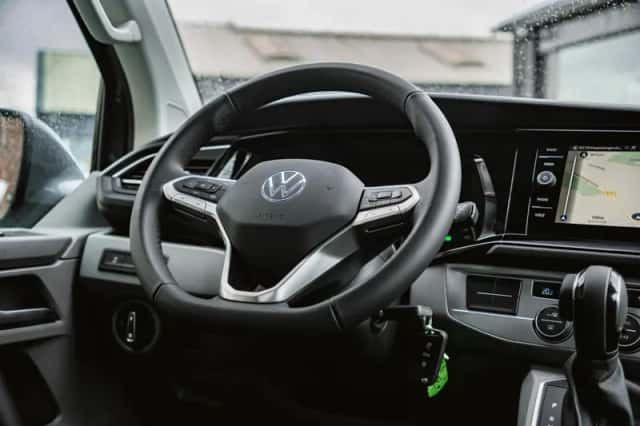 Volkswagen Transporter (2023) thumbnail 10