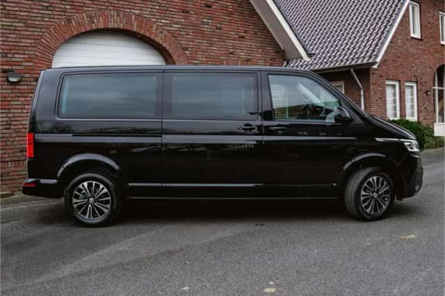 Volkswagen Transporter (2024) thumbnail 4