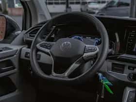 Volkswagen Caravelle (2023) thumbnail 12