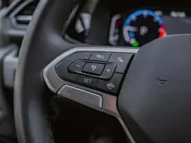 Volkswagen Caravelle (2023) thumbnail 14