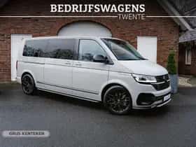 Volkswagen Caravelle (2023) thumbnail 3