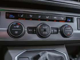 Volkswagen Caravelle (2023) thumbnail 22