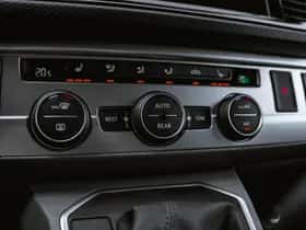 Volkswagen Caravelle (2023) thumbnail 22