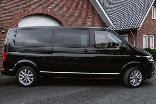 Volkswagen Caravelle (2023) thumbnail 4