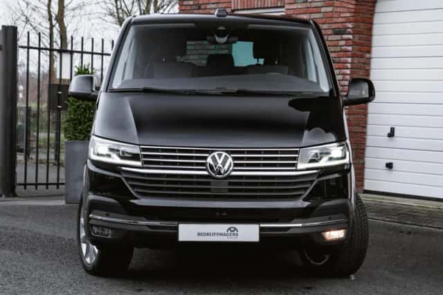 Volkswagen Caravelle (2023) thumbnail 5