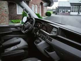 Volkswagen Caravelle (2023) thumbnail 7