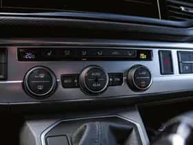 Volkswagen Caravelle (2023) thumbnail 20