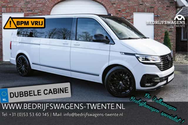 Volkswagen Caravelle (2023) thumbnail 3