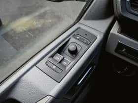 Volkswagen Caravelle (2023) thumbnail 26