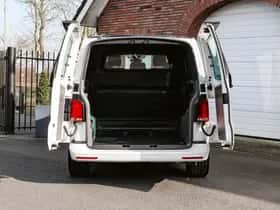 Volkswagen Caravelle (2023) thumbnail 39