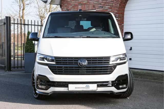 Volkswagen Caravelle (2023) thumbnail 5