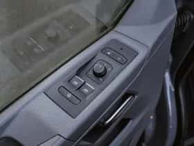 Volkswagen Caravelle (2023) thumbnail 30