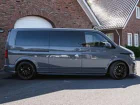 Volkswagen Caravelle (2023) thumbnail 4
