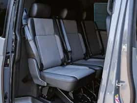 Volkswagen Caravelle (2023) thumbnail 10