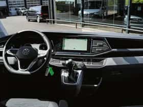 Volkswagen Caravelle (2024) thumbnail 11