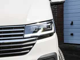Volkswagen Caravelle (2024) thumbnail 6