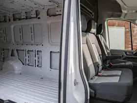 Volkswagen Crafter (2024) thumbnail 6