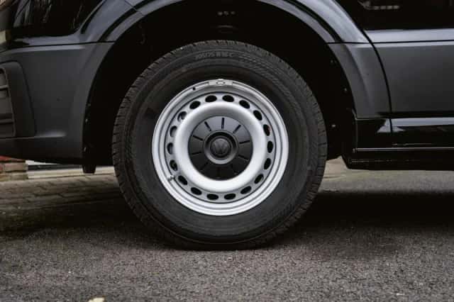 Volkswagen Crafter (2024) thumbnail 2