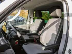 Volkswagen Caravelle (2023) thumbnail 30