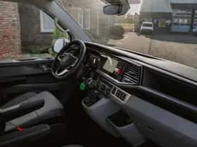 Volkswagen Caravelle (2023) thumbnail 8