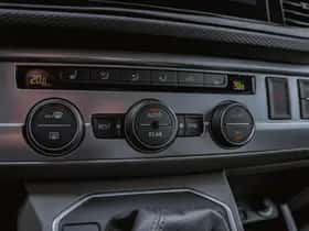 Volkswagen Transporter (2024) thumbnail 21