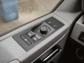 Volkswagen Transporter (2024) thumbnail 27