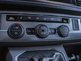 Volkswagen Transporter (2024) thumbnail 21