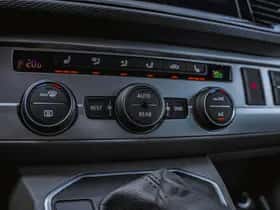 Volkswagen Transporter (2024) thumbnail 21