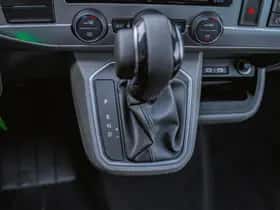 Volkswagen Transporter (2024) thumbnail 25