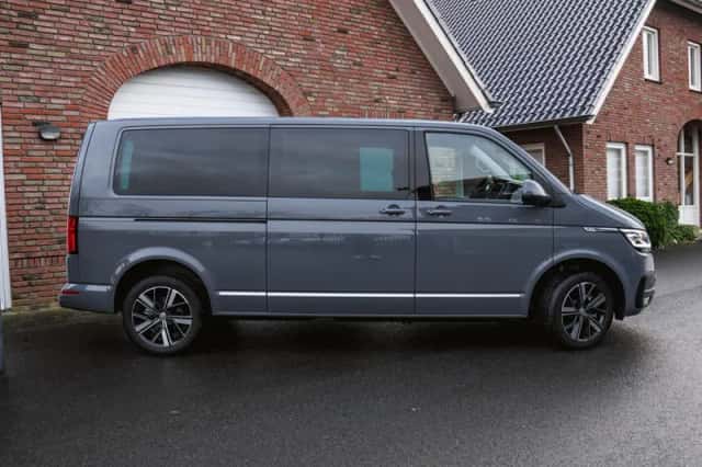 Volkswagen Transporter (2024) thumbnail 4