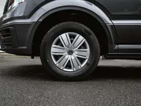 Volkswagen Crafter (2024) thumbnail 2