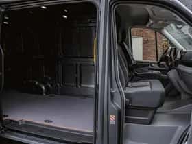 Volkswagen Crafter (2024) thumbnail 9