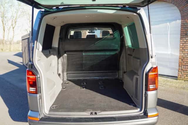 Volkswagen Transporter (2023)