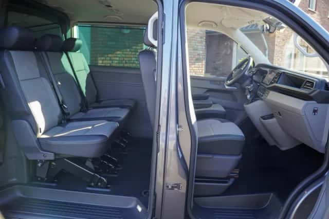 Volkswagen Transporter (2023) thumbnail 5