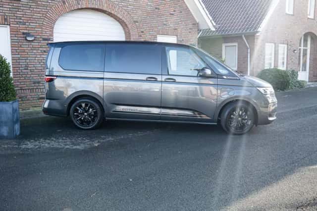 Volkswagen Multivan (2026) thumbnail 4