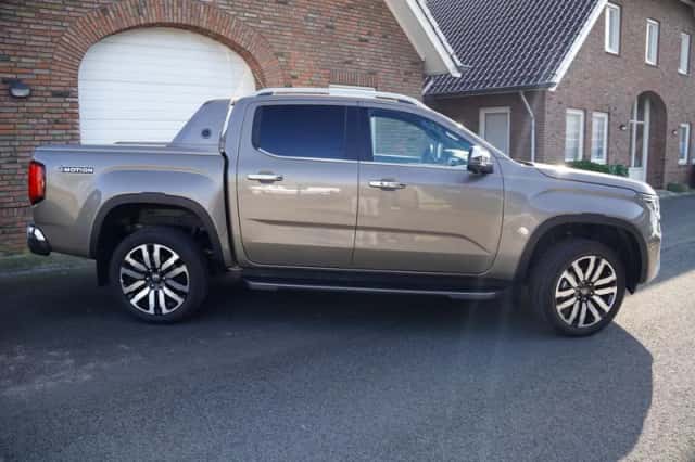 Volkswagen Amarok (2024) thumbnail 4