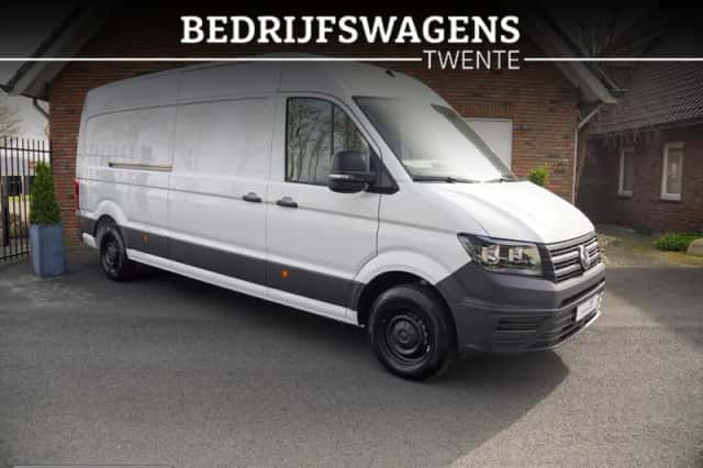 Volkswagen Crafter (2024) thumbnail 3