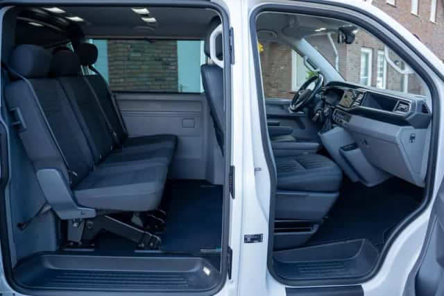 Volkswagen Transporter (2023) thumbnail 5