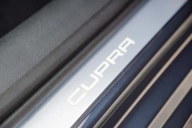 CUPRA Leon (2025) thumbnail 7