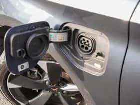 CUPRA Leon (2025) thumbnail 10