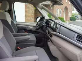 Volkswagen Multivan (2023) thumbnail 7