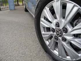 Volkswagen Multivan (2023) thumbnail 9