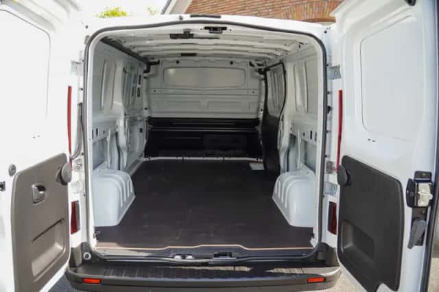 Renault Trafic (2024) thumbnail 2