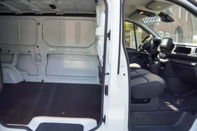 Renault Trafic (2024) thumbnail 5