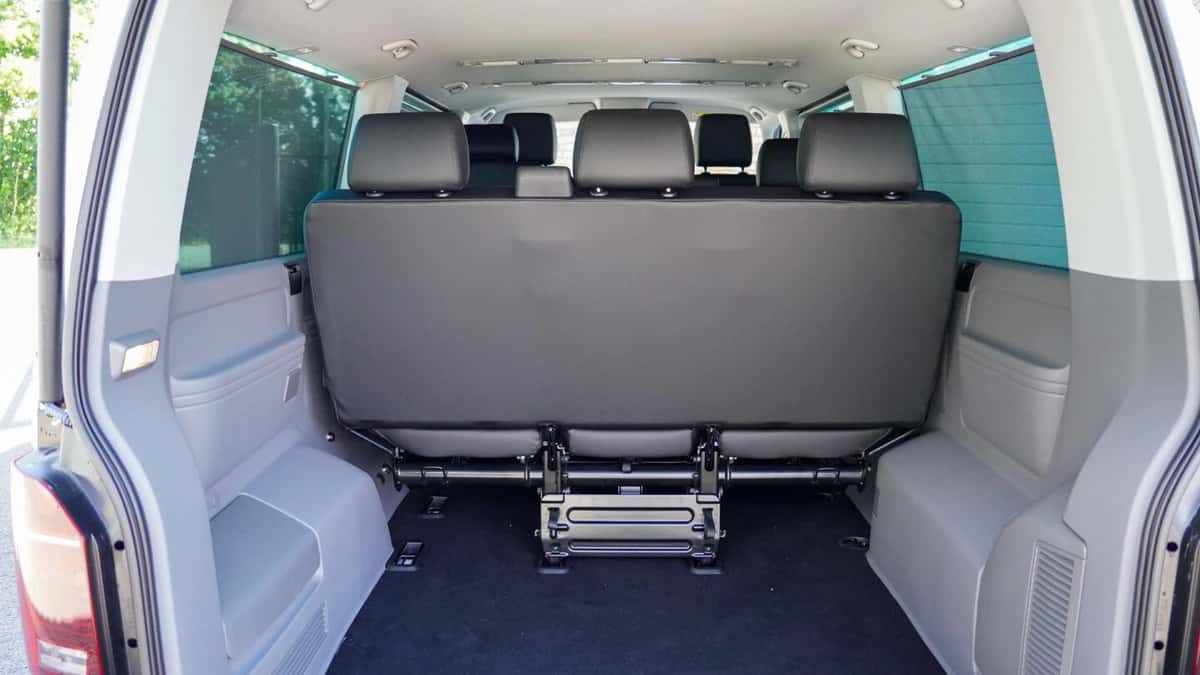Volkswagen Caravelle (2023) — foto 1