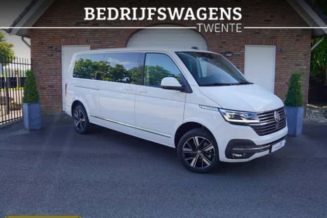 Volkswagen Caravelle (2023) thumbnail 3